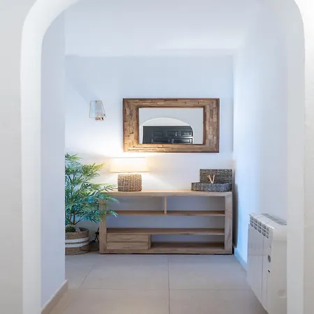 2 Bedroom In Apartment *